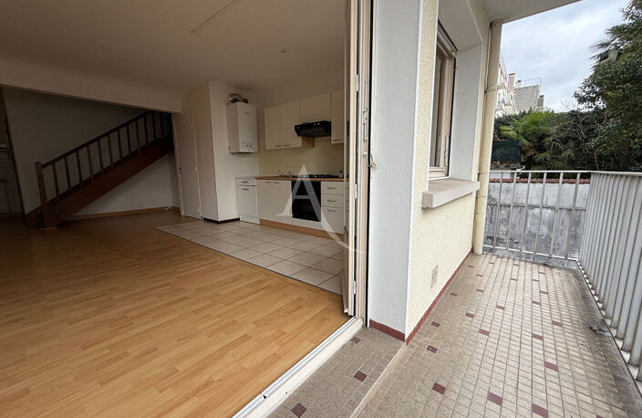 Centre ville Appartement T2 duplex et 2 balcons — photo 5