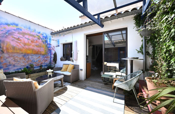 MAISON DE VILLAGE 87m2 - DEPENDANCE - GARAGE — photo 2