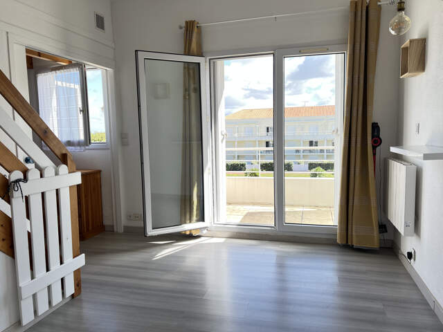 Appartement T2 avec parking   Quartier Tanchet — photo du bien