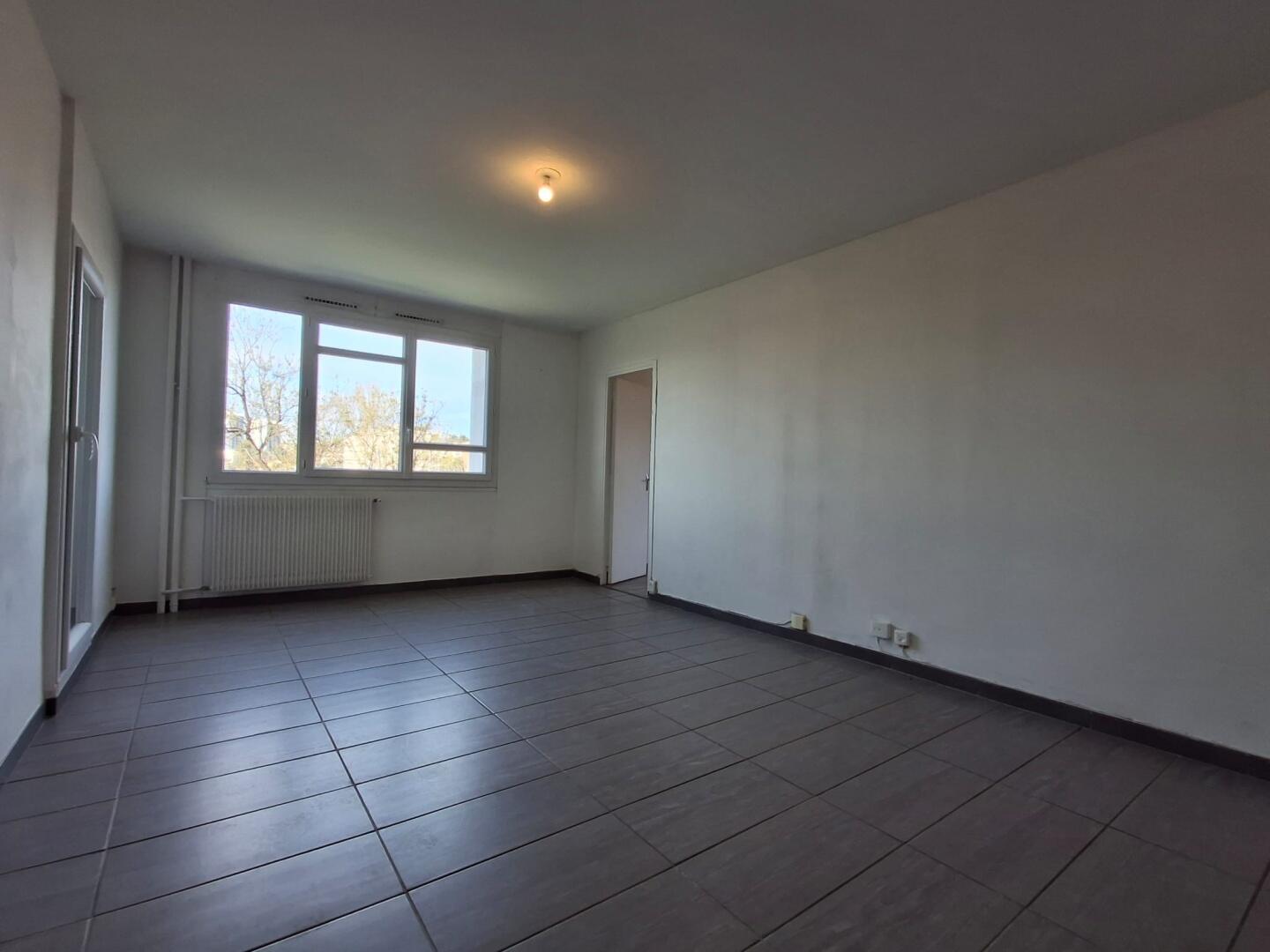 Appartement  T3 à louer Marseille 10eme 13010