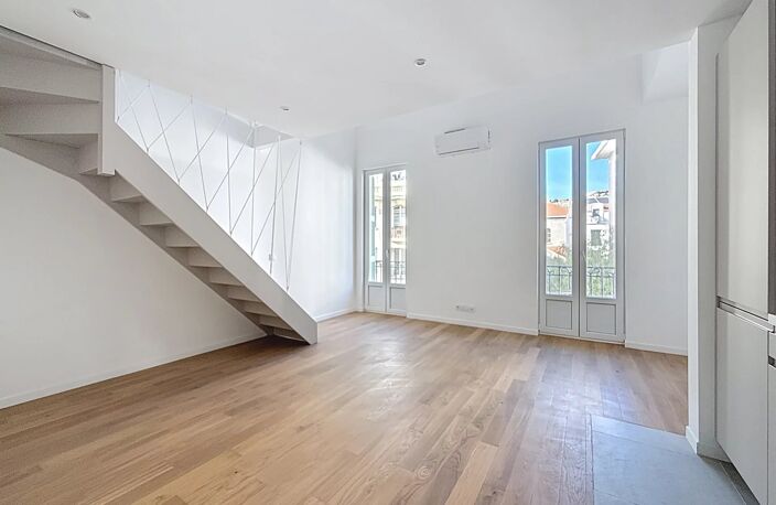 F2 NICE - LIBÉRATION - BALCON - RÉNOVÉ — photo 2