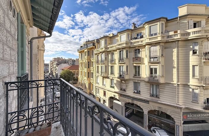 F2 NICE - LIBÉRATION - BALCON - RÉNOVÉ — photo 3