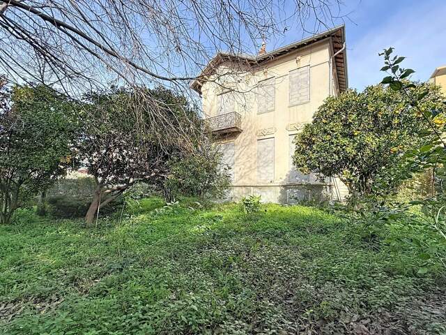 MAISON - NICE -SAINT SYLVESTRE - JARDIN - À RÉNOVER — photo du bien