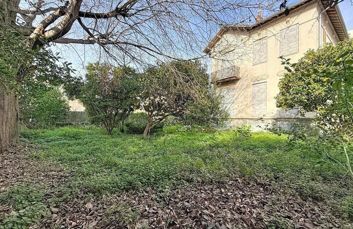 MAISON - NICE -SAINT SYLVESTRE - JARDIN - À RÉNOVER — photo 3