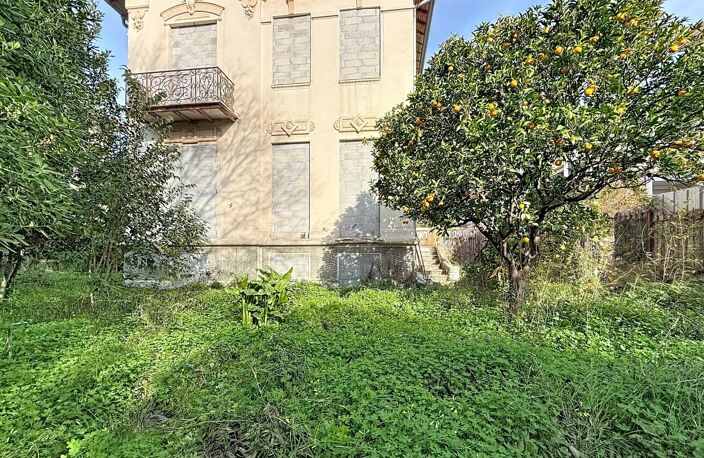 MAISON - NICE -SAINT SYLVESTRE - JARDIN - À RÉNOVER — photo 4