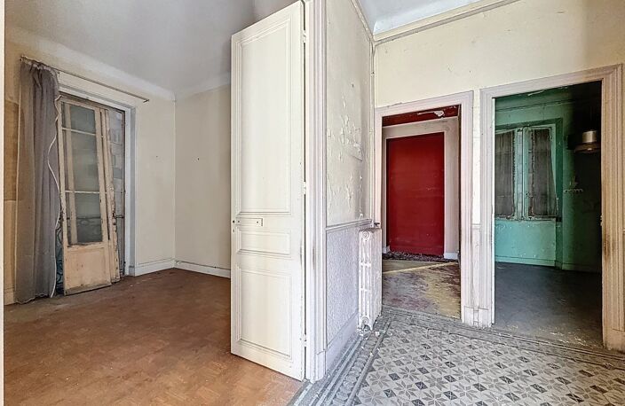 MAISON - NICE -SAINT SYLVESTRE - JARDIN - À RÉNOVER — photo 5