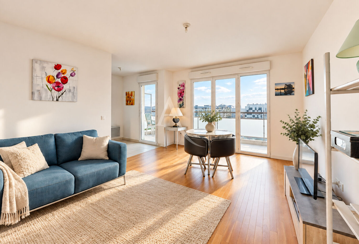 Superbe T3 au dernier étage avec terrasse et vue dégagée — photo 1