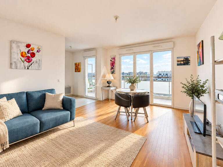 Superbe T3 au dernier étage avec terrasse et vue dégagée — photo 1