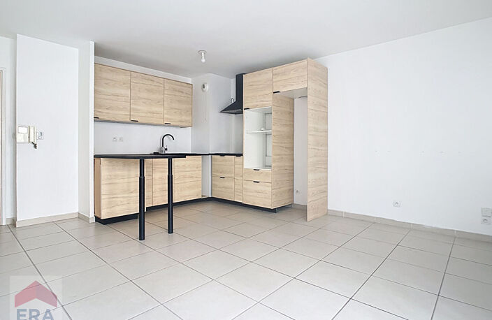 A louer appartement type 2 Marseille 13014 Le Merlan terrasse parking — photo 2