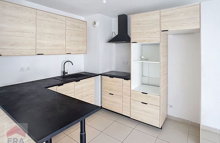 A louer appartement type 2 Marseille 13014 Le Merlan terrasse parking — photo 4