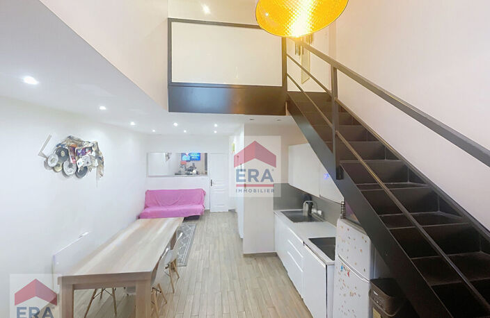 A VENDRE MARSEILLE 13002 REPUBLIQUE JOLIETTE LOCAL COMMERCIAL APPARTEMENT T2 — photo 2