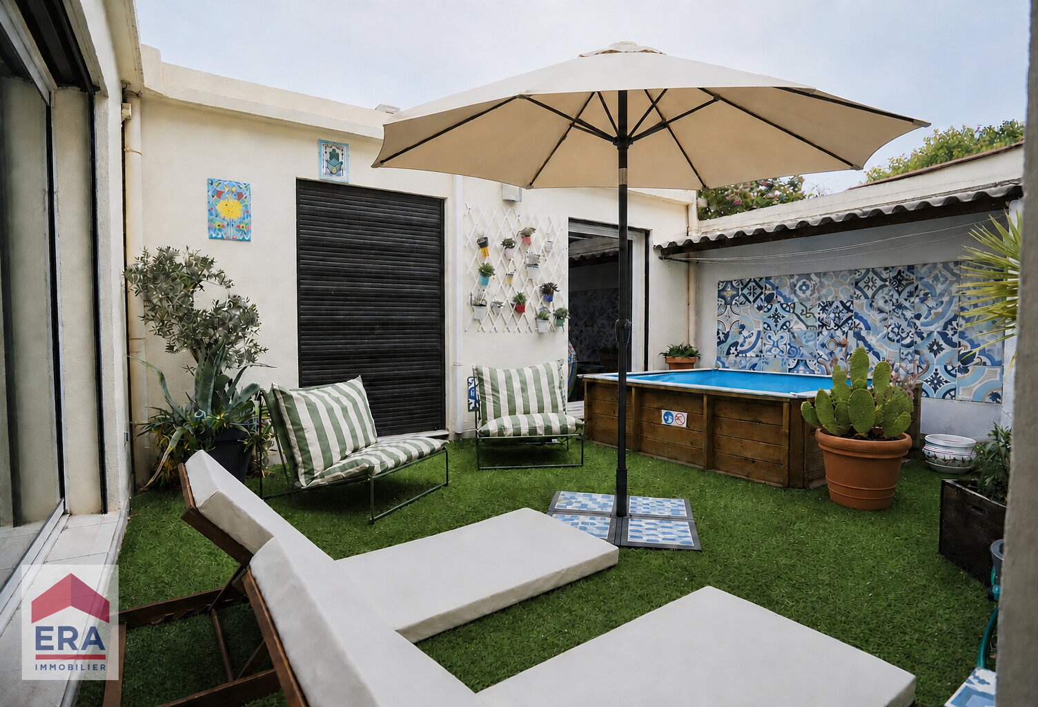 Appart.  T4 -  Rdc maison 13015 La Delorme  Terrasse + Piscine — photo 1