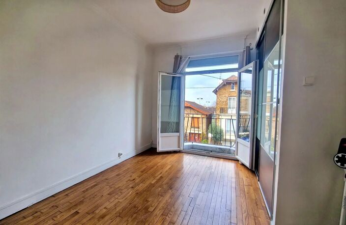 MAISON FAMILIALE AVEC STUDIO INDÉPENDANT ET JARDIN – IMPASSE CALME À VILLEMOMBLE — photo 4