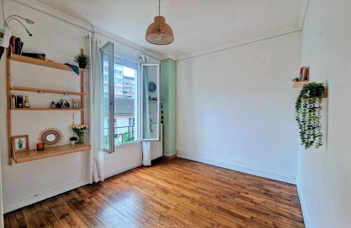 MAISON FAMILIALE AVEC STUDIO INDÉPENDANT ET JARDIN – IMPASSE CALME À VILLEMOMBLE — photo 5