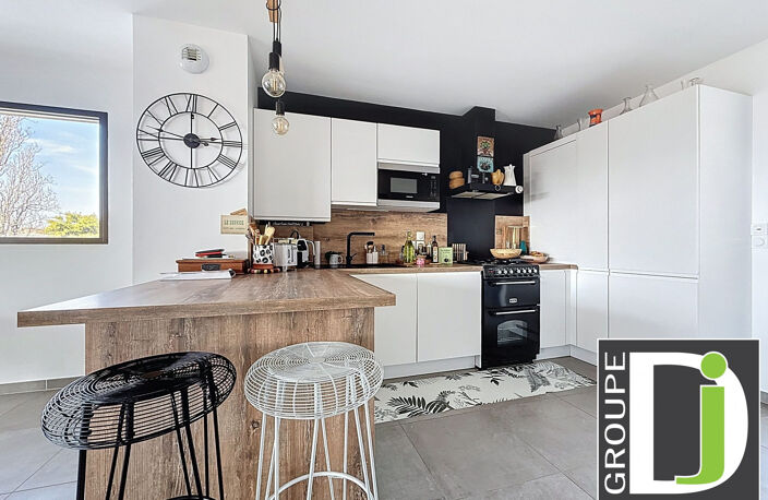 Appartement standing en rez-de-jardin, parking, garage — photo 2