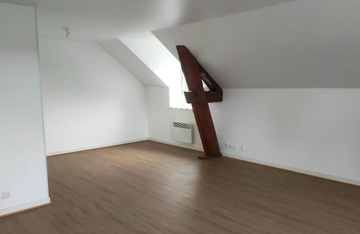 spécial investisseur , joli immeuble de 6 appartements rénovés à 11 min de BESANCON — photo 4