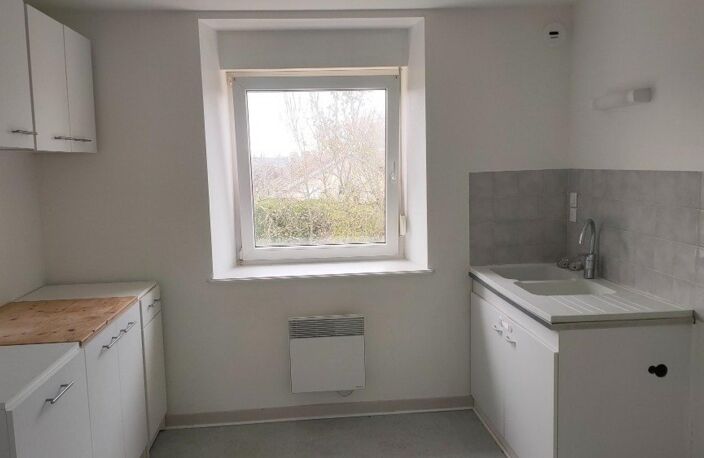 spécial investisseur , joli immeuble de 6 appartements rénovés à 11 min de BESANCON — photo 5