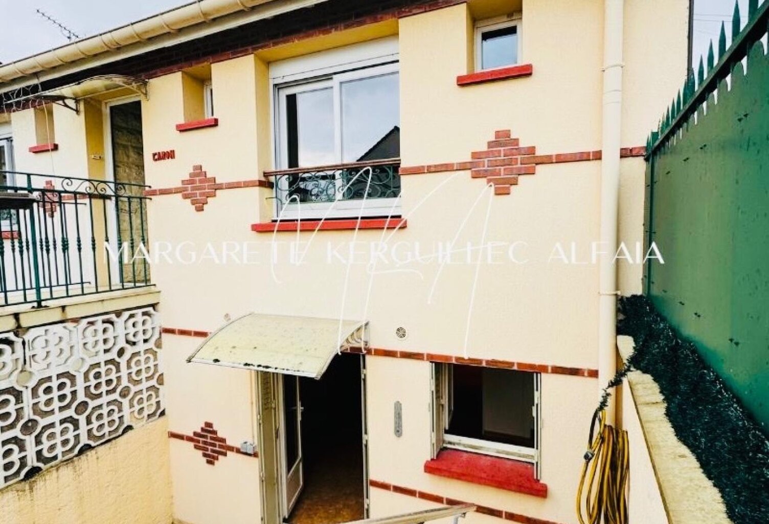 Jolie maison en copropriété de 67m², deux chambres, terrasse et stationnement — photo 1