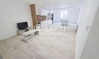 Immeuble  195 m² à vendre à Volonne (04290)