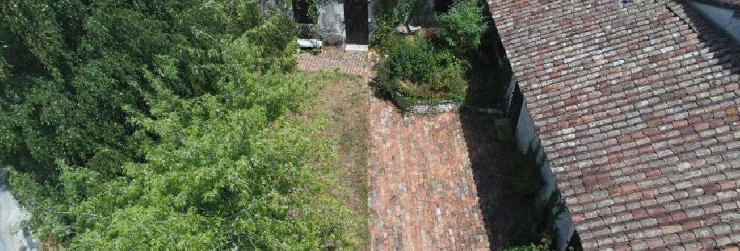 Maison 6 Pièces 177 m² à vendre à Civray (86400)