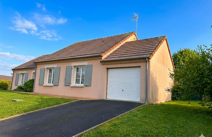 A VENDRE - Maison de plain pied 4 pièces à Argenton-Sur-Creu — photo 2