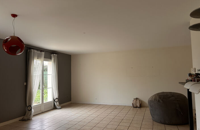 A VENDRE - Maison de plain pied 4 pièces à Argenton-Sur-Creu — photo 3