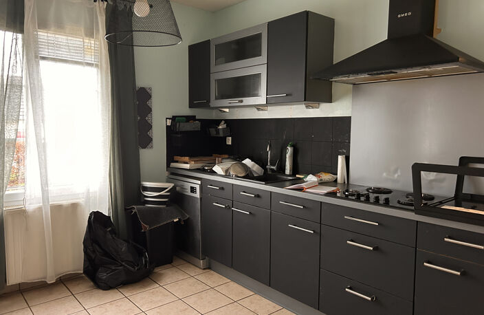 A VENDRE - Maison de plain pied 4 pièces à Argenton-Sur-Creu — photo 4