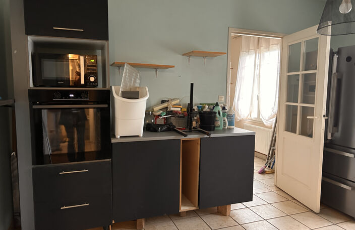 A VENDRE - Maison de plain pied 4 pièces à Argenton-Sur-Creu — photo 5