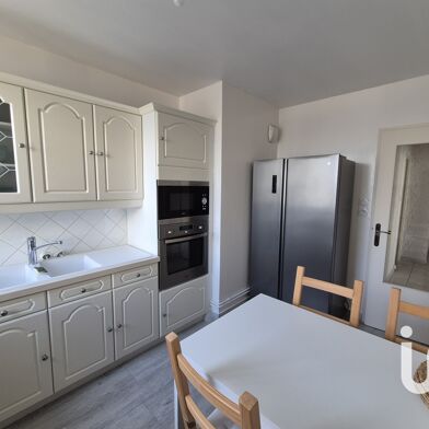 Appartement 5 pièces 157000 €