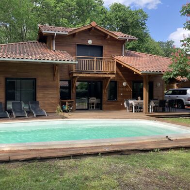 Maison 4 pièces 659610 €