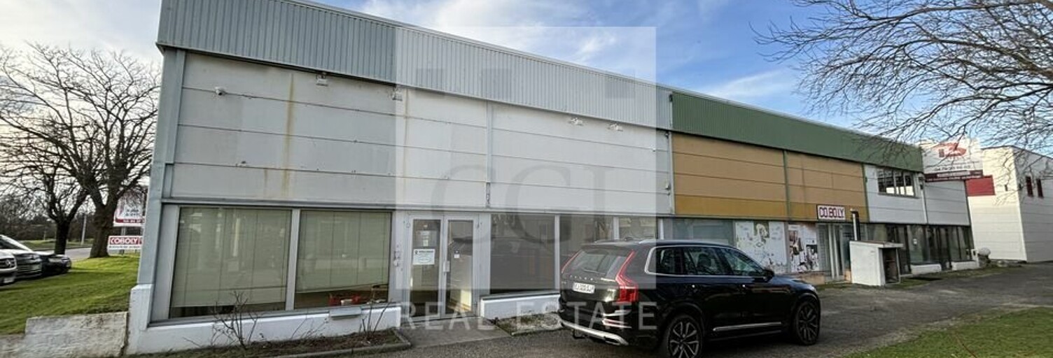 Commerce  200 m² à louer à Corbas (69960)