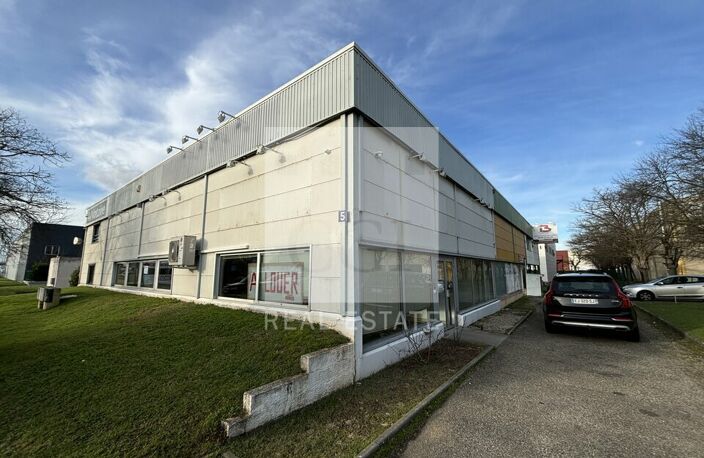 LOCAL COMMERCIAL  à LOUER — photo 2