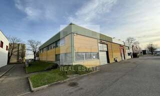 Commerce  200 m² à louer à Corbas (69960)