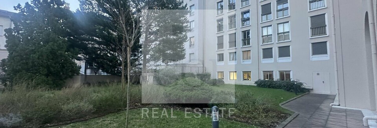 Commerce  120 m² à louer à Lyon 7 (69007)