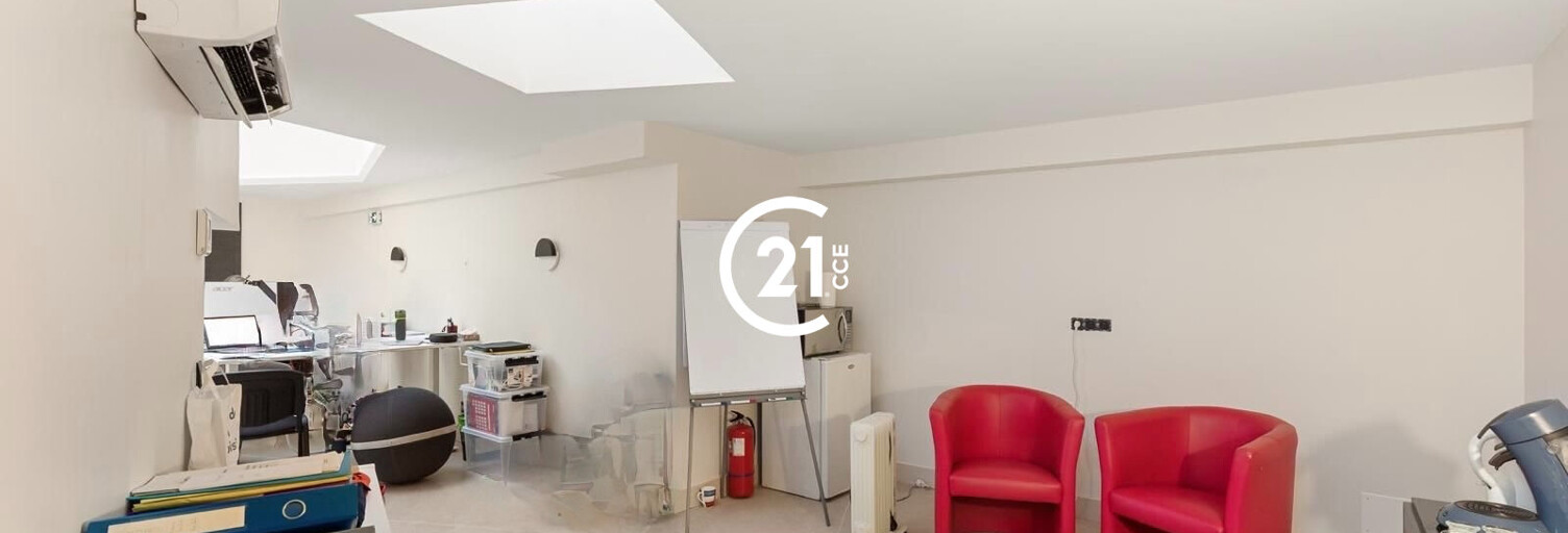 Bureau  55 m² à louer à Cannes (06400)