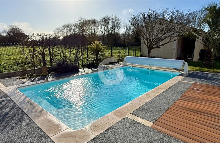 MAISON - 4 PIECES - 99 M² - A VENDRE - LONGEVILLE SUR MER — photo 2