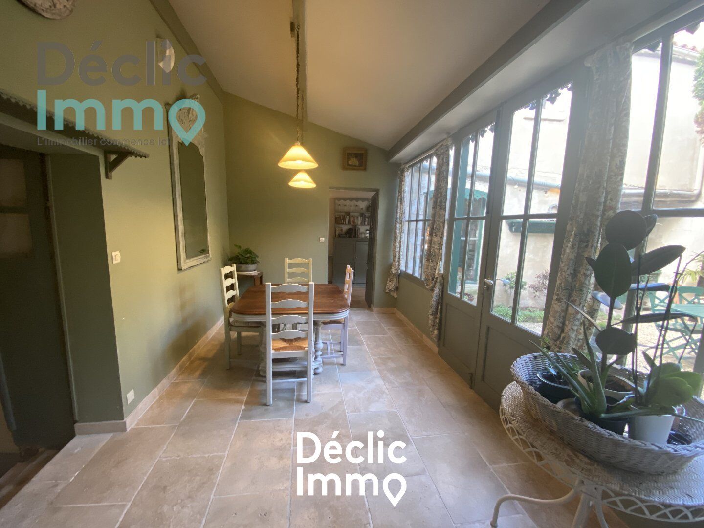 Villa / Maison  T8 à vendre Marennes 17320