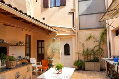 Immeuble  596400 €