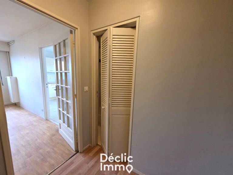 À vendre  TOURS Appartement Type 2 avec ascenseur  Proche transports — photo 1