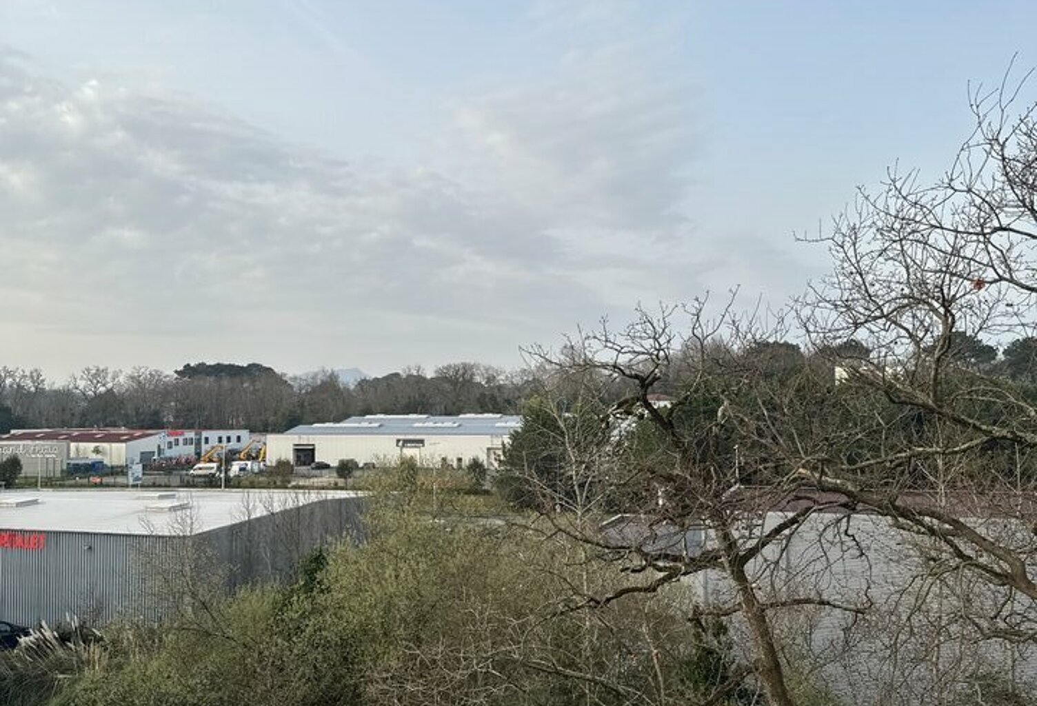 BUREAUX à VENDRE — photo 1