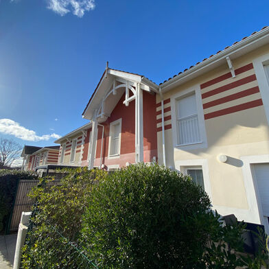 Appartement 3 pièces 266500 €