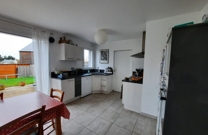 PLEIN BOURG DE ST MARS DU DESERT PROCHE ECOLE ET COMMERCES SECTEUR VERDIERE — photo 3
