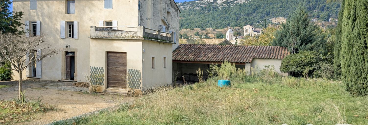 Maison 12 Pièces 245 m² à vendre à Beaumes-de-Venise (84190)