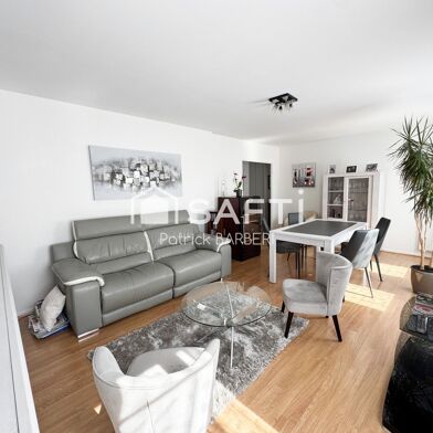 Appartement 4 pièces 254900 €