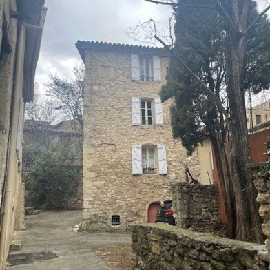 Maison 6 pièces 300000 €