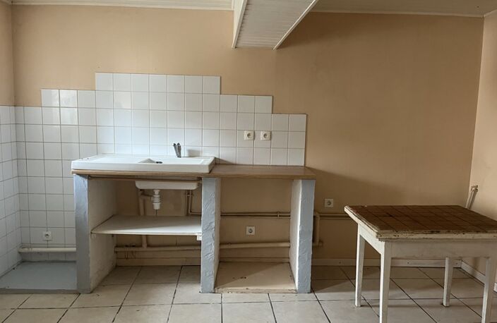Maison de bourg de 3 pièces principales — photo 2