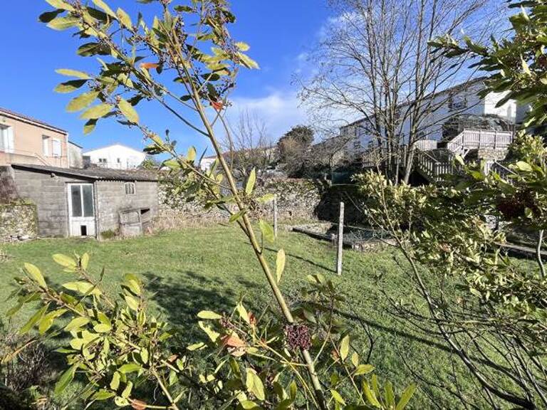 Maison en pierre de 2 pièces principales — photo 1