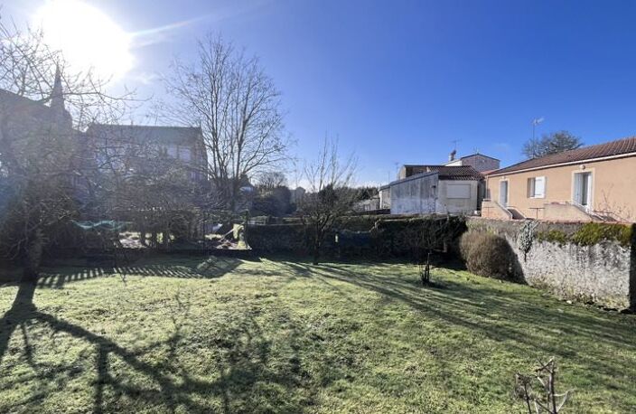 Maison en pierre de 2 pièces principales — photo 3