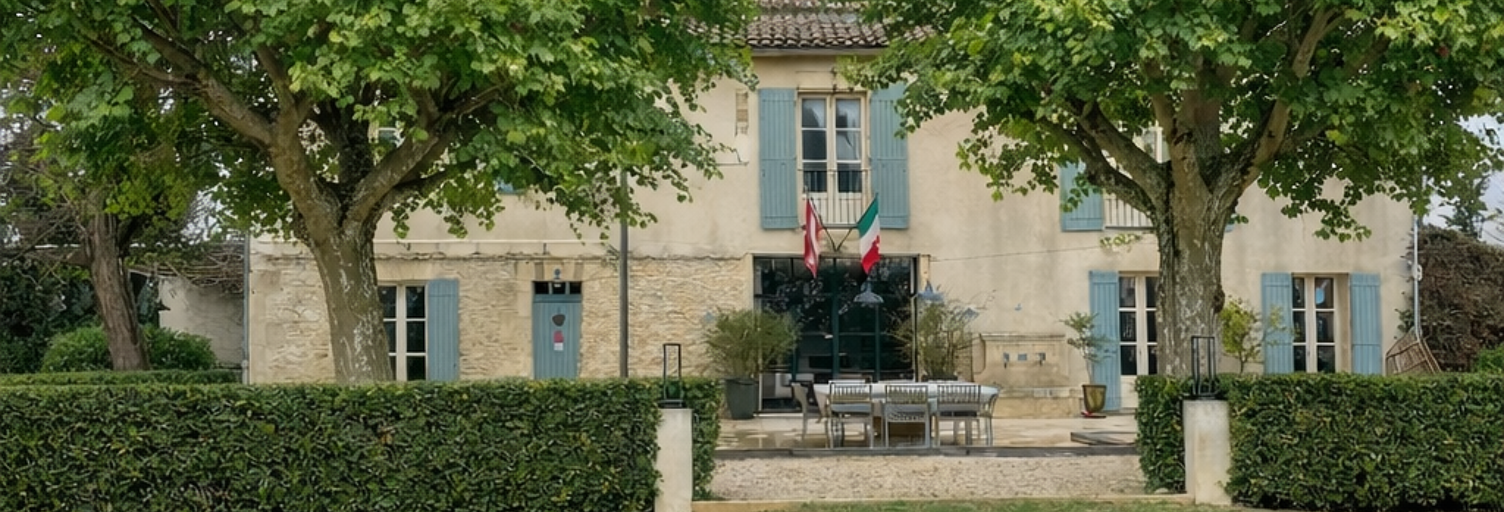 Maison 8 Pièces 332 m² à vendre à Eyragues (13630)