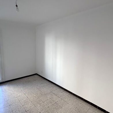 Appartement 2 pièces 596 €